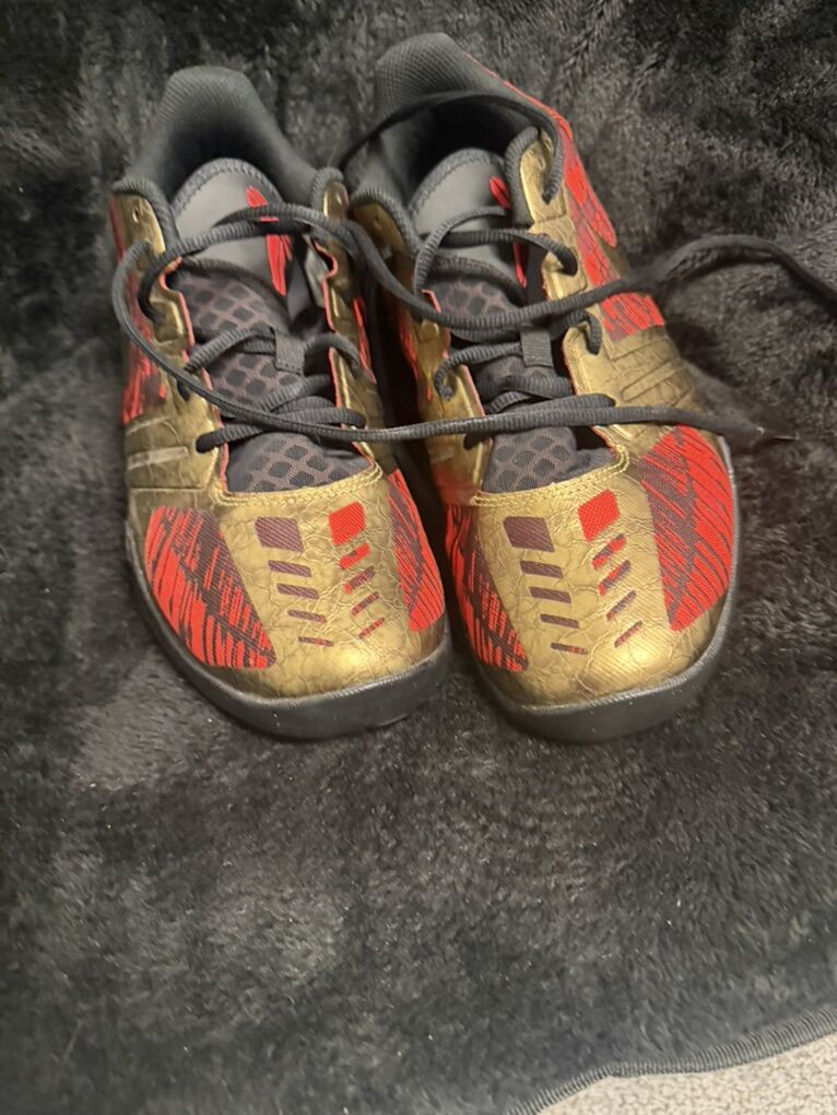 Nike KB Mentality Iron Man Color Way