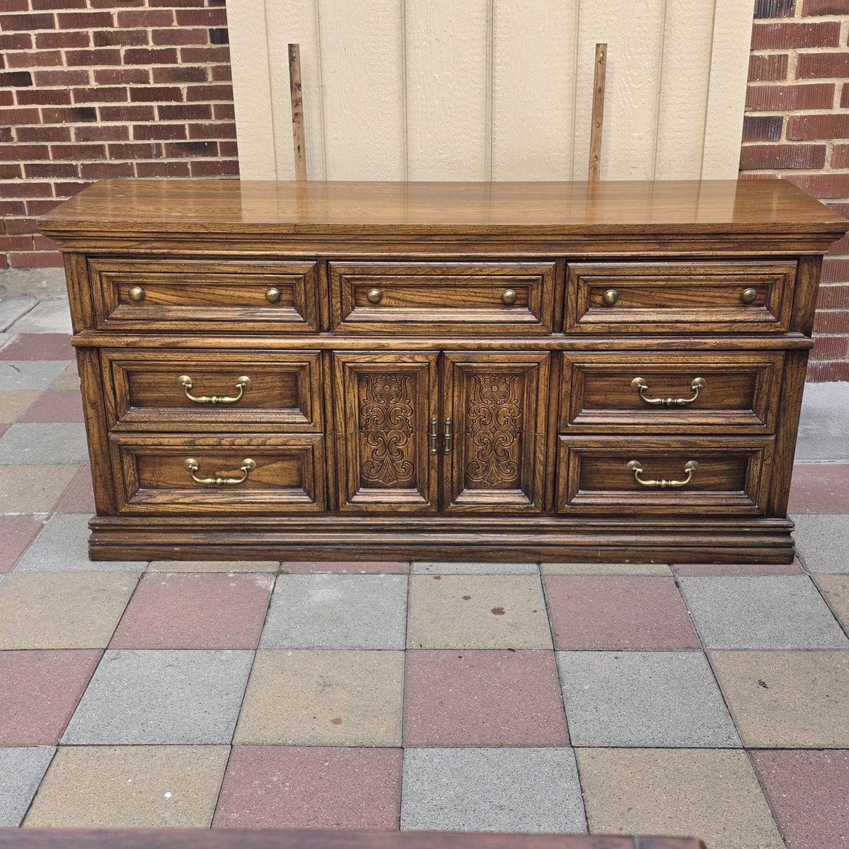 9 Drawer Dresser With Mirror 