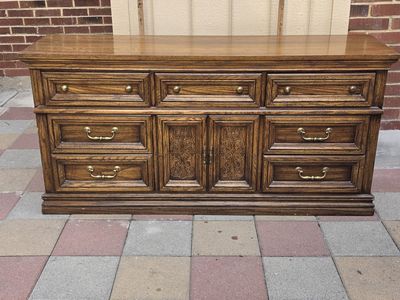 9 Drawer Dresser With Mirror