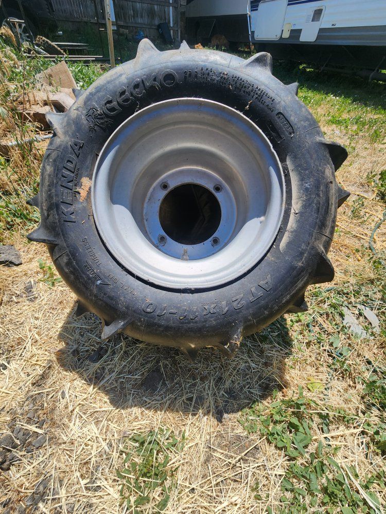 Kenda Gecko AT21X11-10 ATV Paddle Tires & Wheels (Pair) - Used
