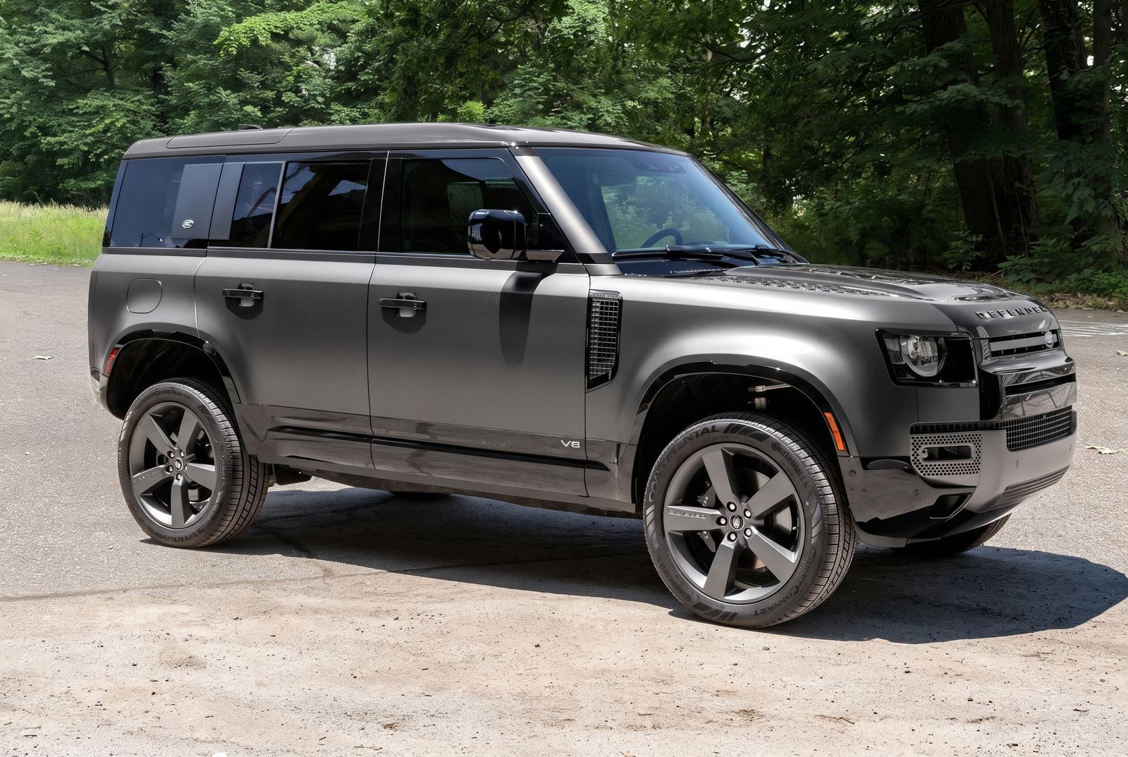 2023 Land Rover Defender 110 Carpathian Edition
