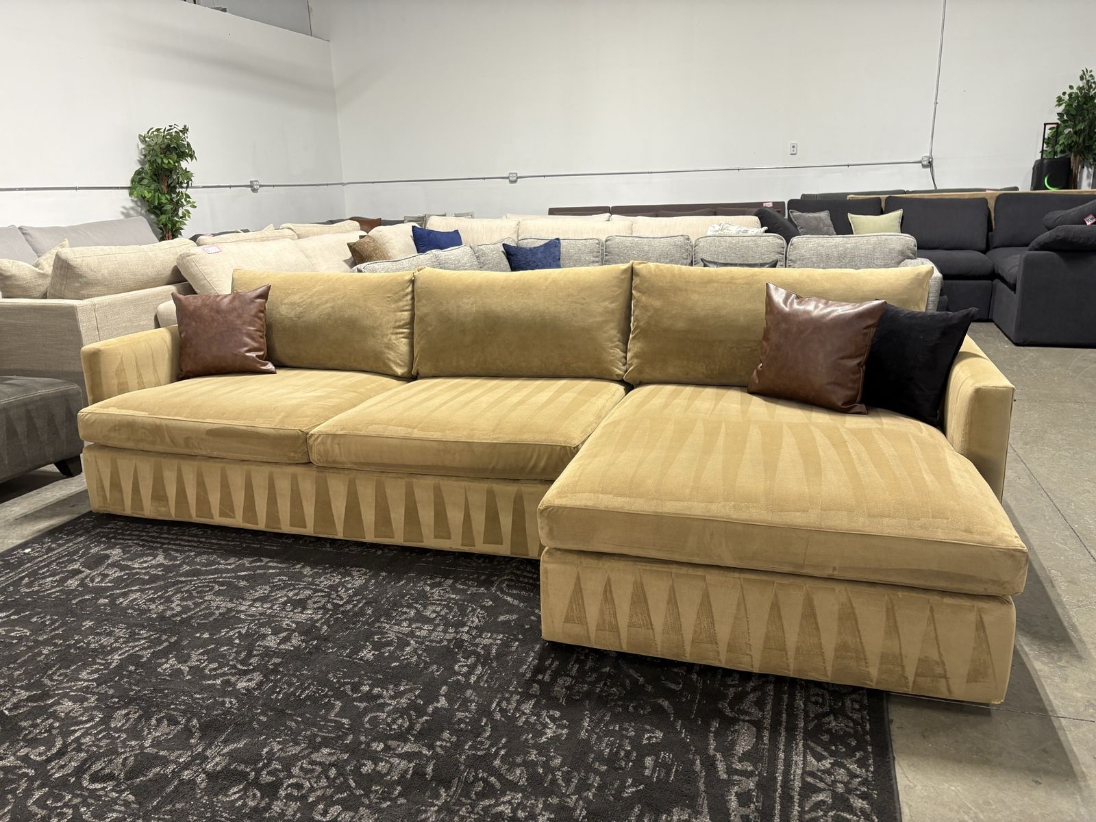 CRATE & BARREL Sectional (Free Delivery)