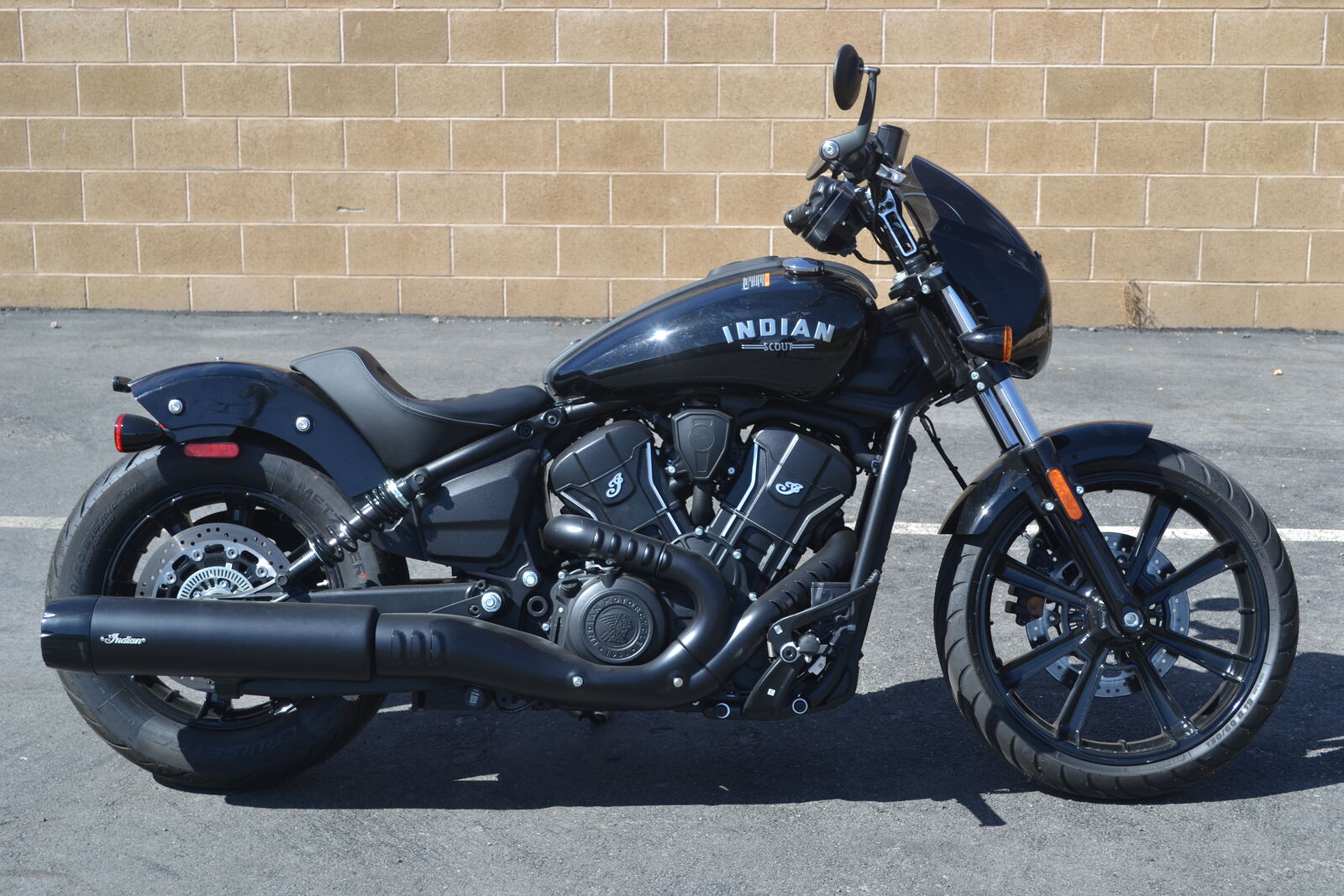 2025 Sport Scout 1250 - LOW MILES - WARRANTY - Bobber