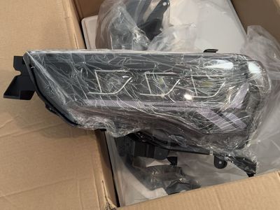 Toyota 4Runner GTR Carbide LED Headlights with Clear Side Markers