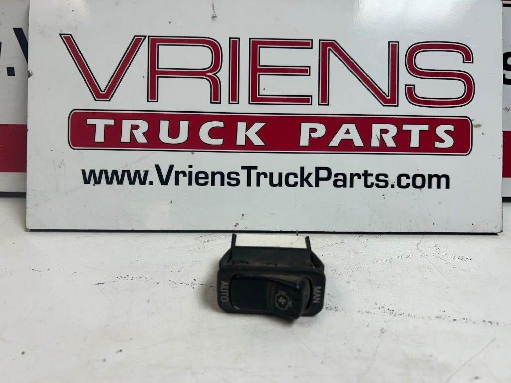 Paccar Dashboard Switch