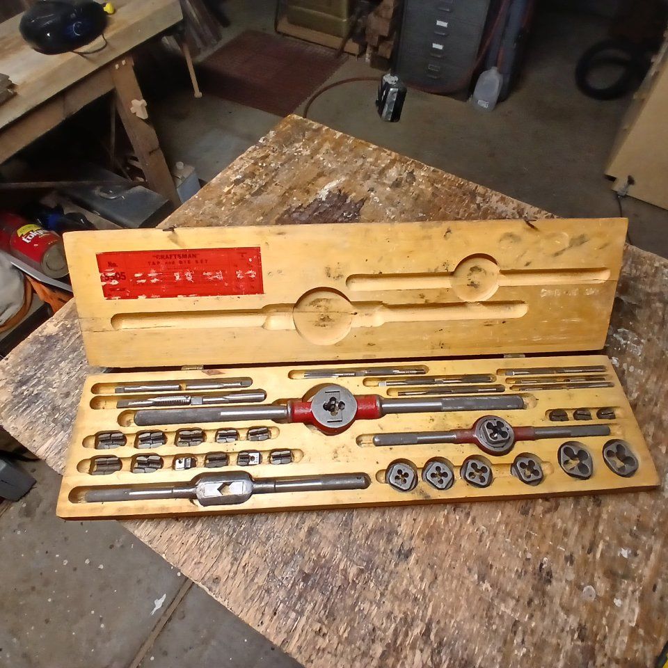 Vintage Craftsman #5505 Tap & Die Set