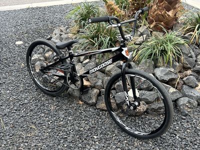 BMX 24 Race Mongoose Title Elite Cruiser
