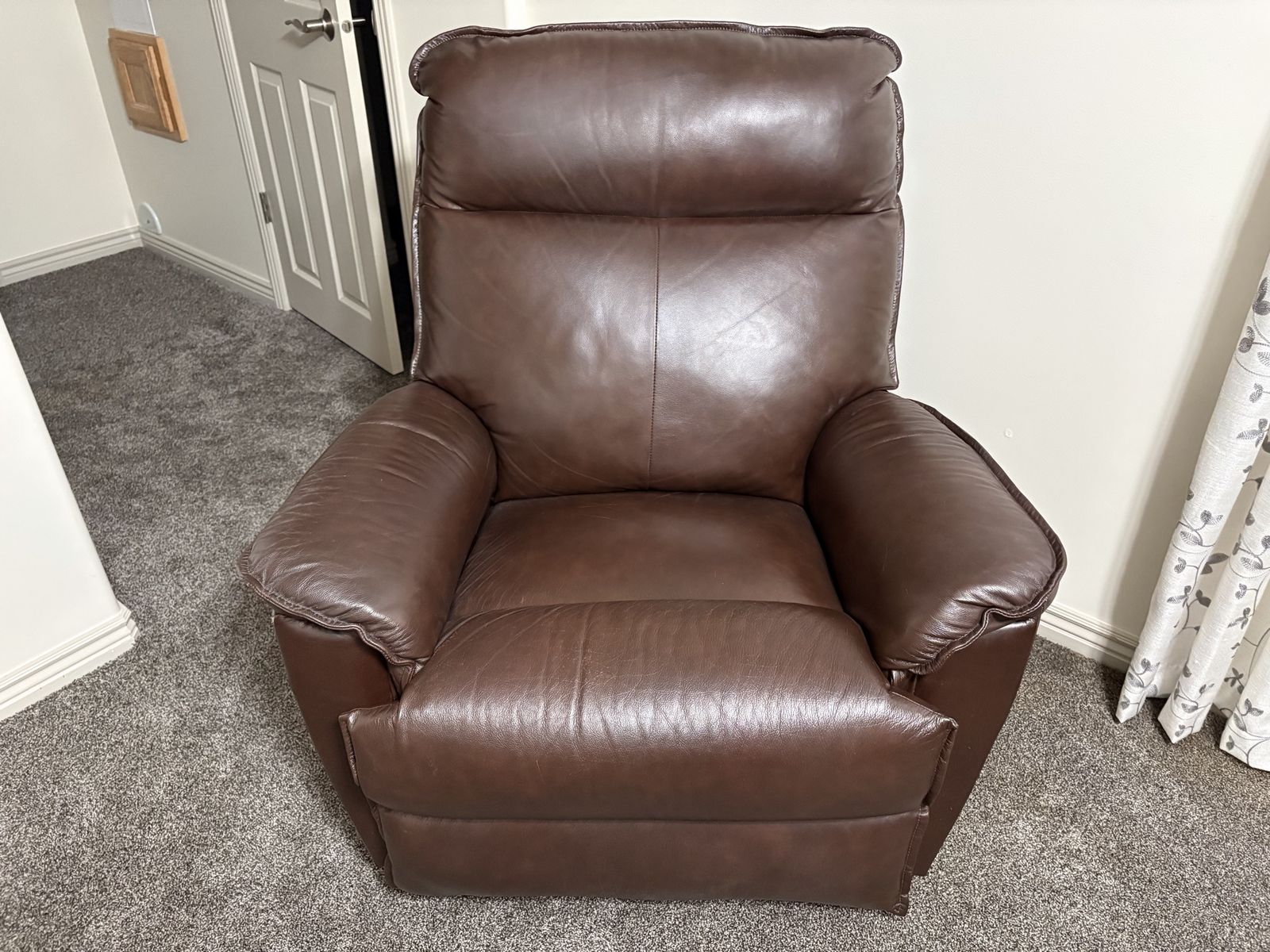 Recliner chair
