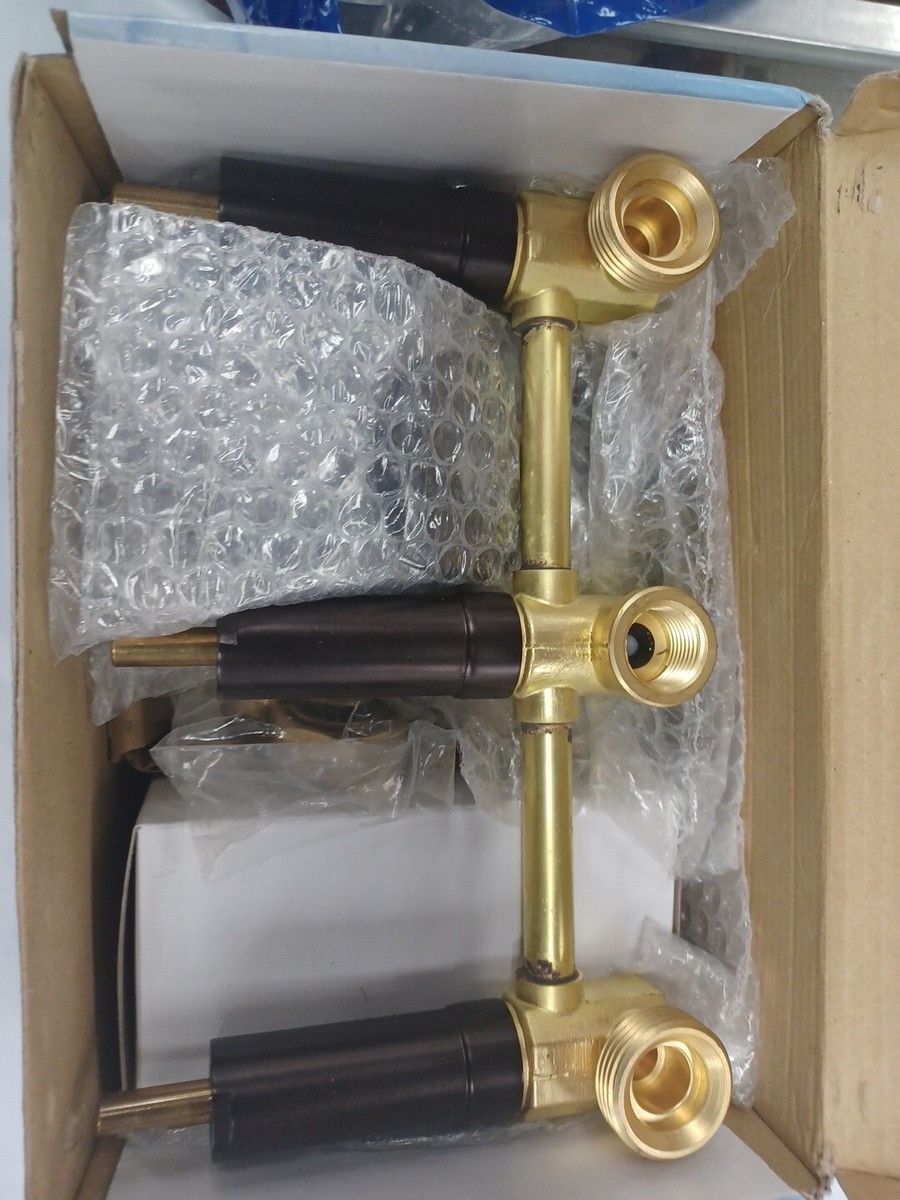 Kingston BraSs Shower And Tub Facuet
