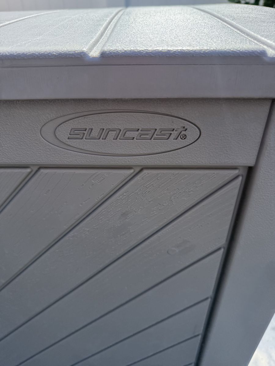 Suncast Outdoor Storage Box - Weather-Resistant Patio Deck Box for Cushions & Tools