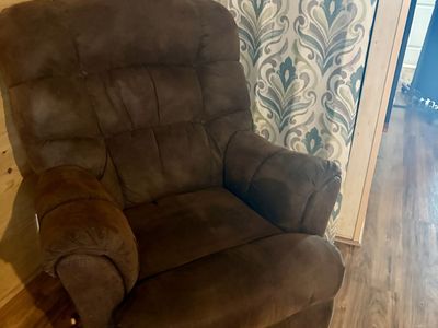 Super comfortable Recliner
