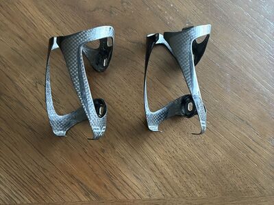 Carbon FIber Water Bottle Cages (2)