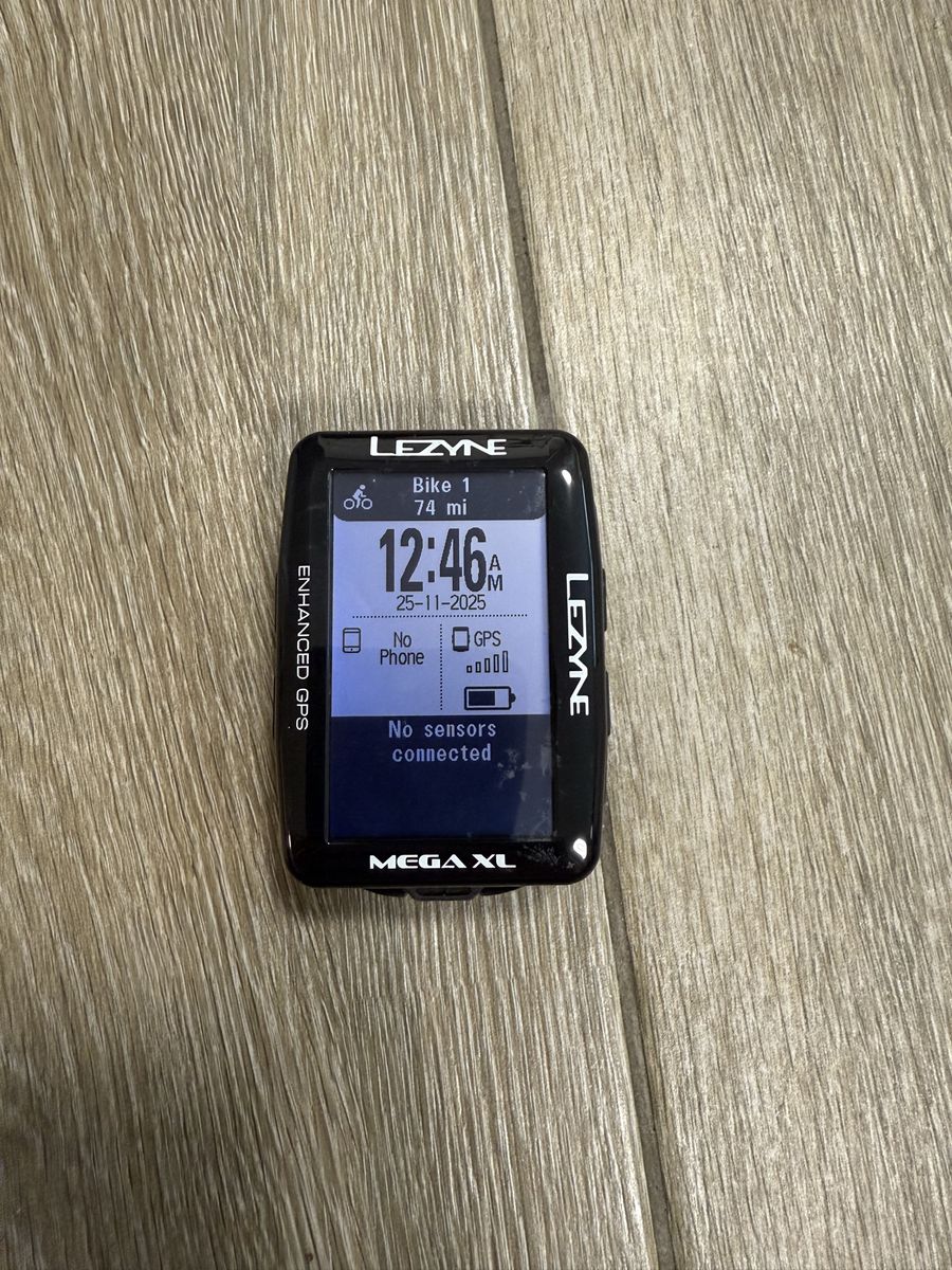 Lezyne Mega XL Enhanced GPS Cycling Computer -