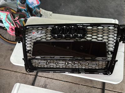 Audi A4, B8 RS4 style grille
