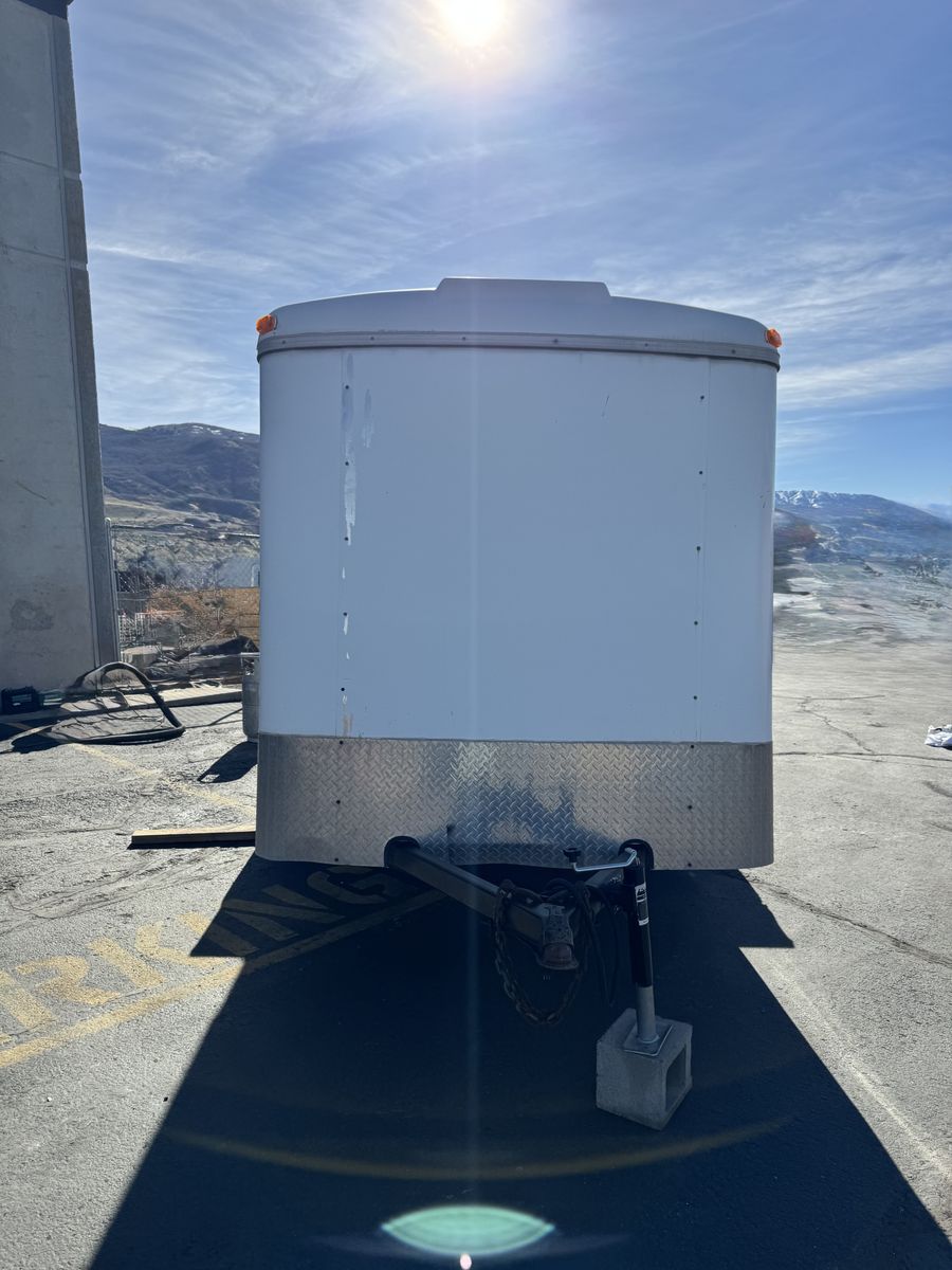 Enclosed Utility Trailer 6'x10'