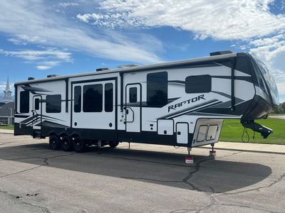 2022 Keystone Raptor toy hauler 415