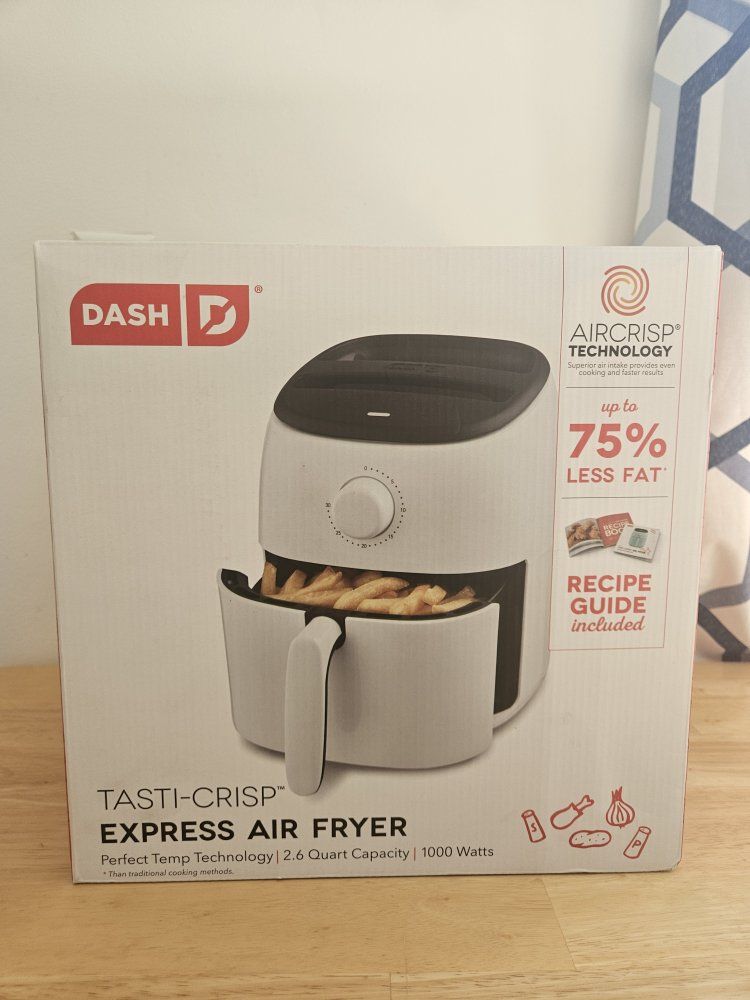 Dash Tasti-Crisp Express Air Fryer - 2.6 Qt, 1000W, White with AirCrisp Technology & Recipe Guide