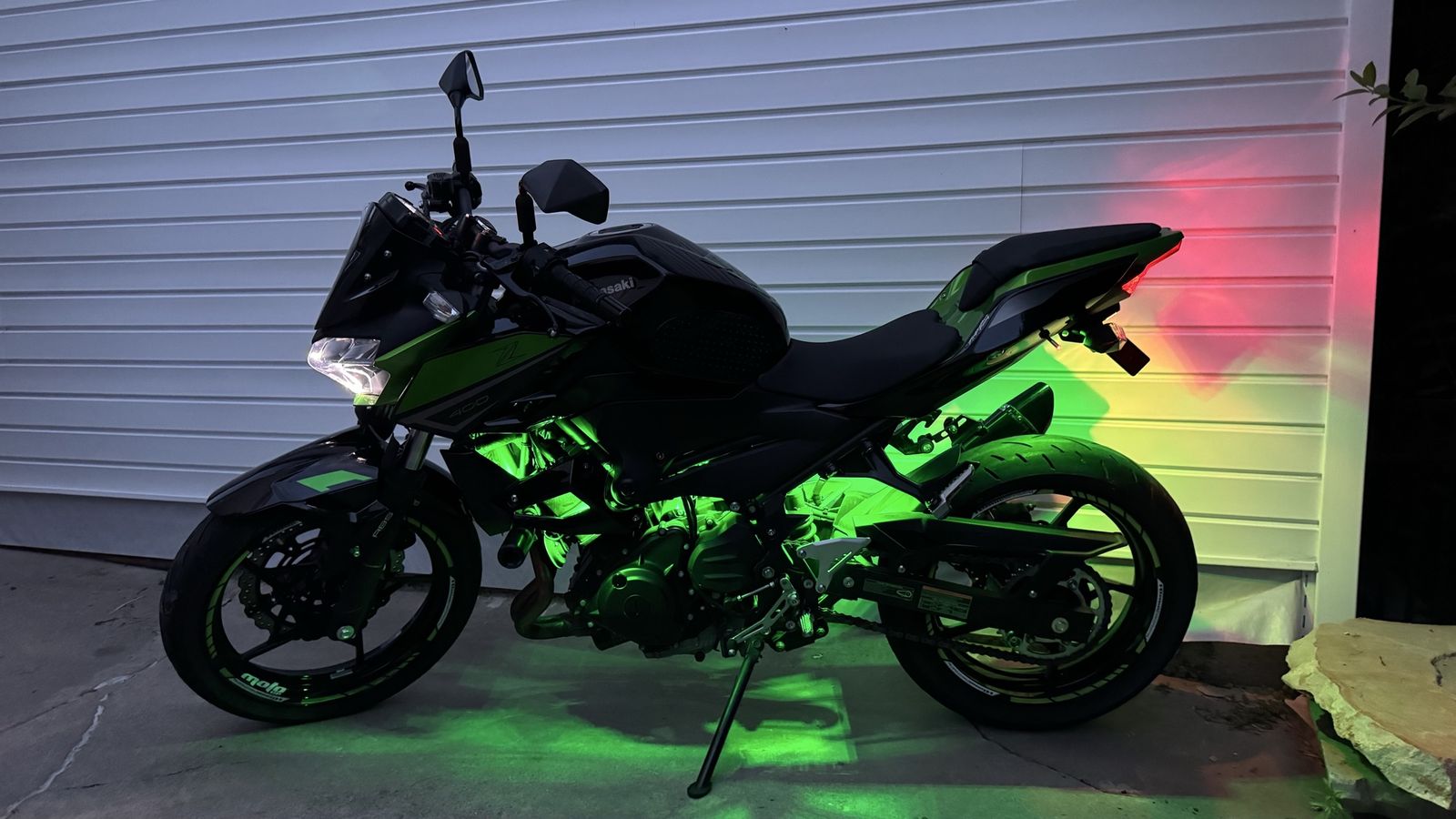 Kawasaki 2022 Z400