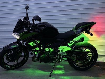 Kawasaki 2022 Z400