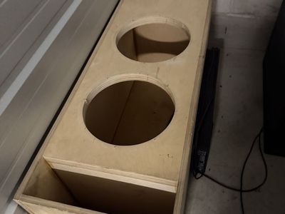 2 JSS 12" 400s With Box And Amp