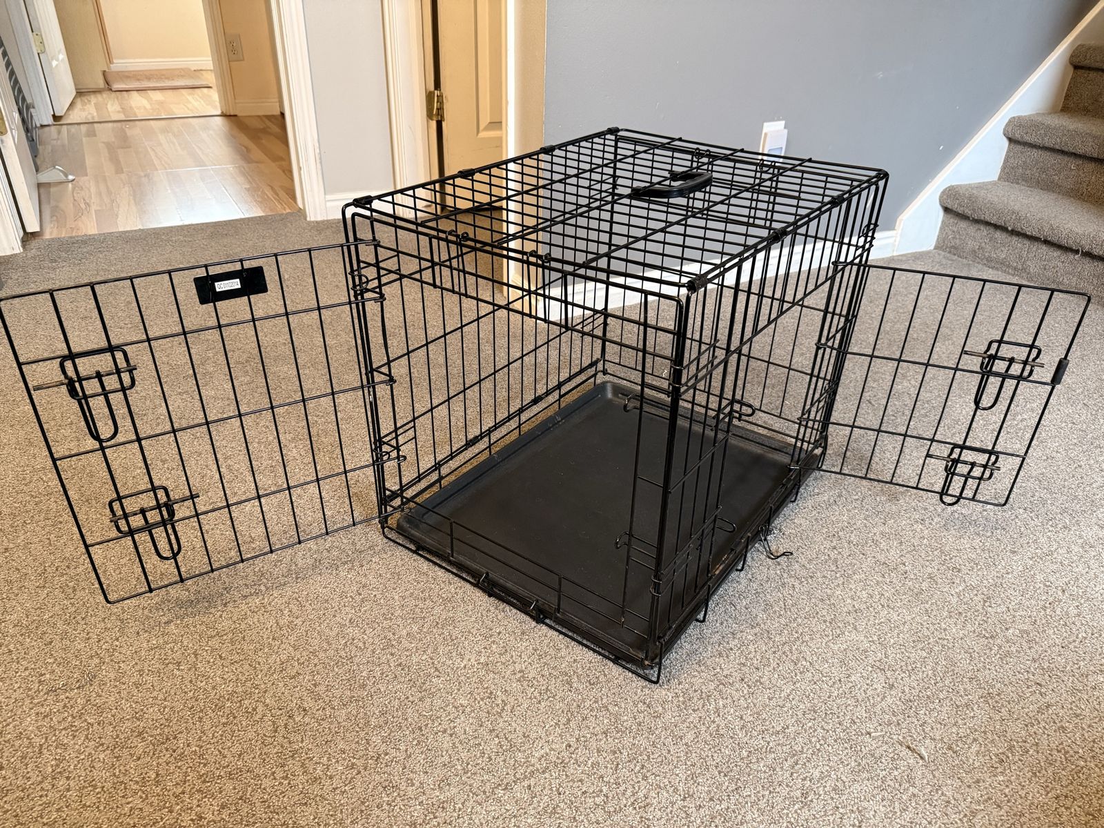 Dog Crate 24”x20”x18 with pad