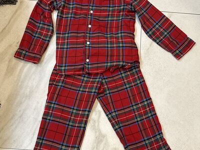 Gap Size 5 Pajama Set.