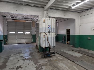 $3K+ worth of oil and oil chaning equipment for only $1k