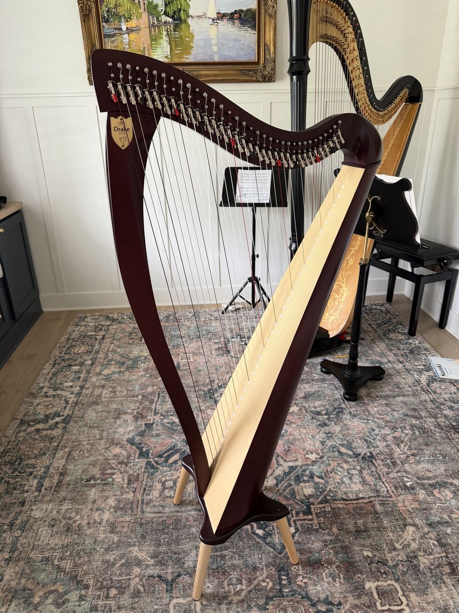 Lyon & Healy Drake Lever Harp 34 String