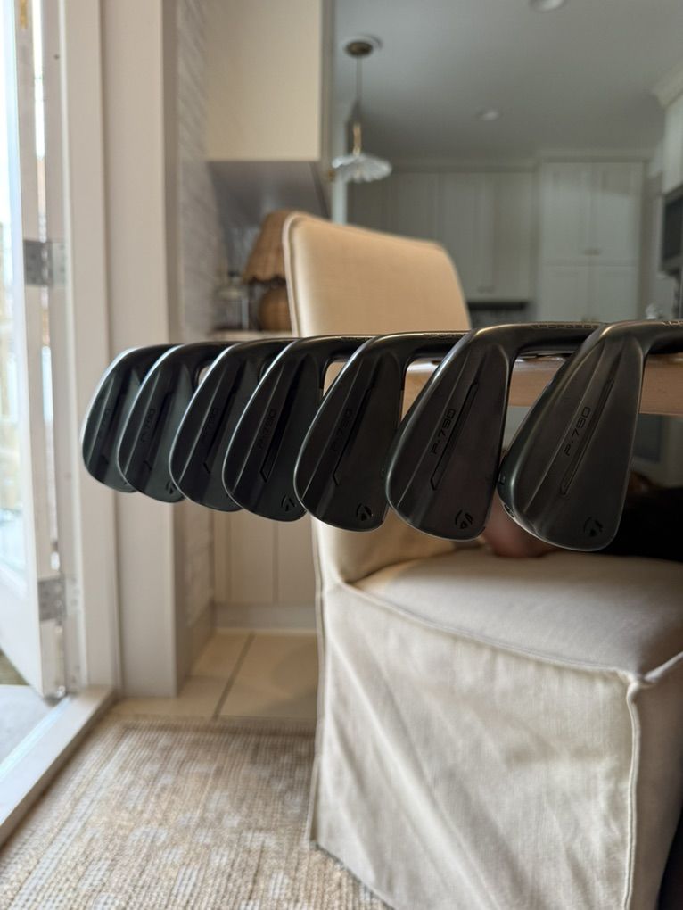 Taylormade P790 Battle Worn Iron Set 4-PW