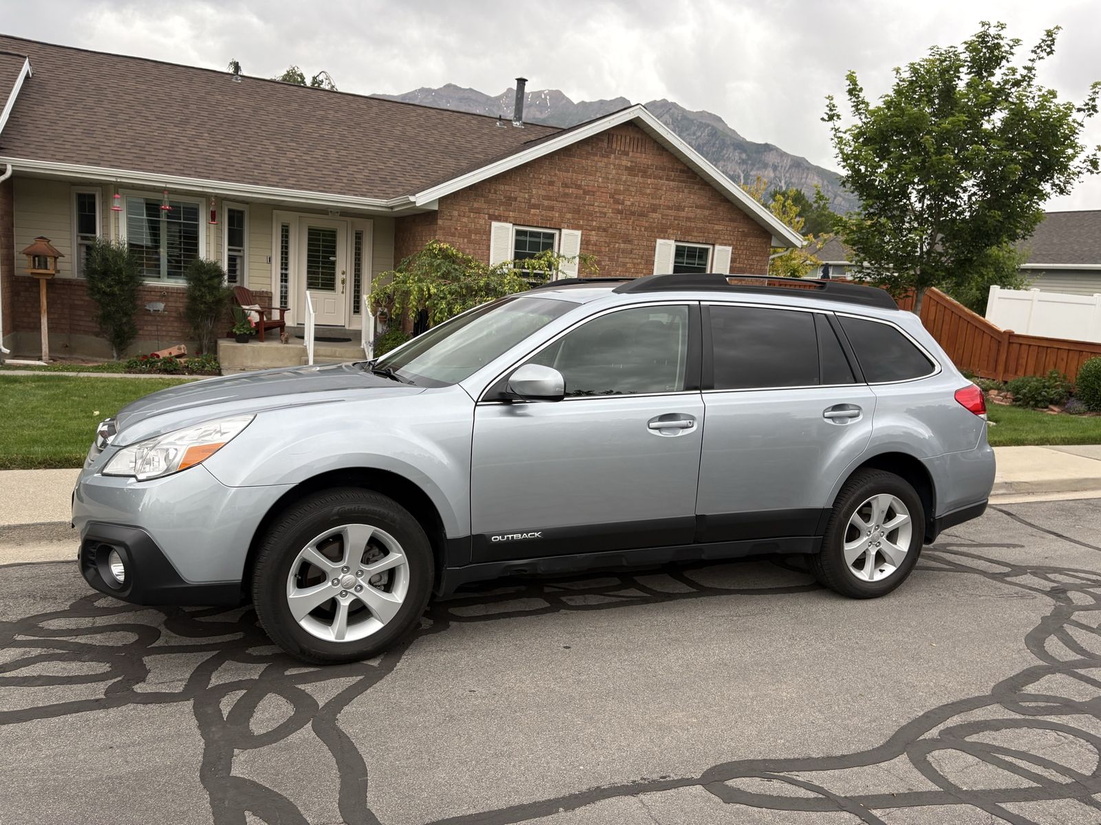 2013 Subaru Outback 2.5i Premium
