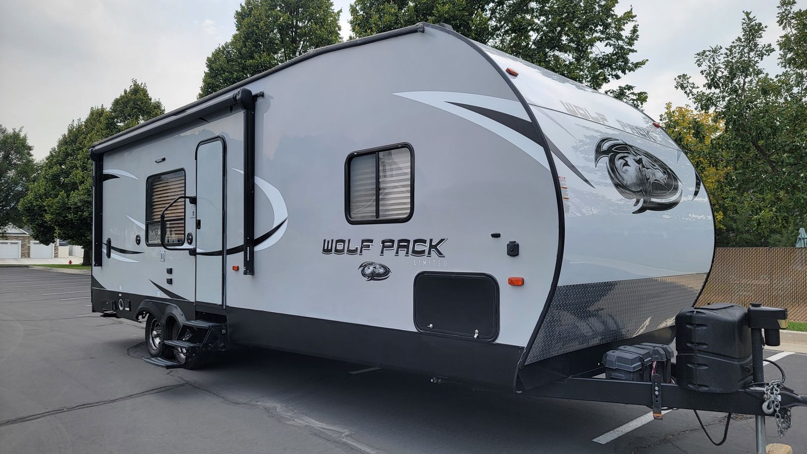 2017 Wolf Pack Limited 24 Pack Toy Hauler (Forest River)