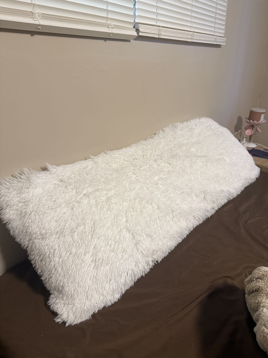 Body pillow