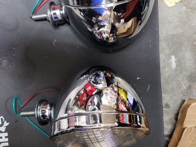 Pair Eagle Eye 6680 60/35 Sealed Beam Chrome Headlights.