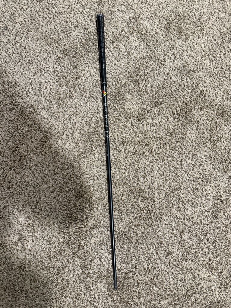 Hzrdus Smoke Black 4 Iron shaft