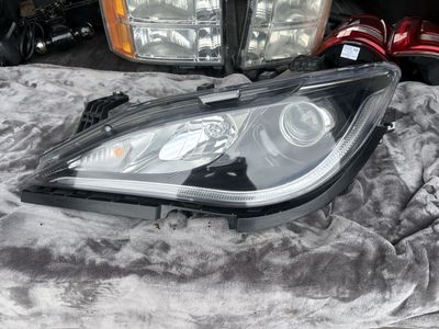 Automotive Lighting Headlight Assembly RU HAL SAE 12.0 V 68228947AI (LHS)