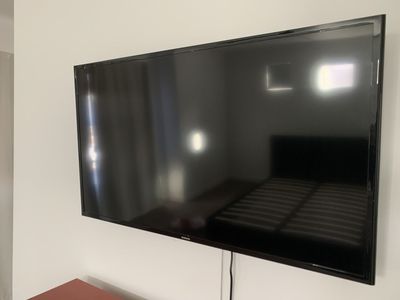 43” Samsung TV