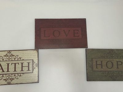 Faith Hope Love Wall Art Set – Rustic Farmhouse / Inspirational Décor