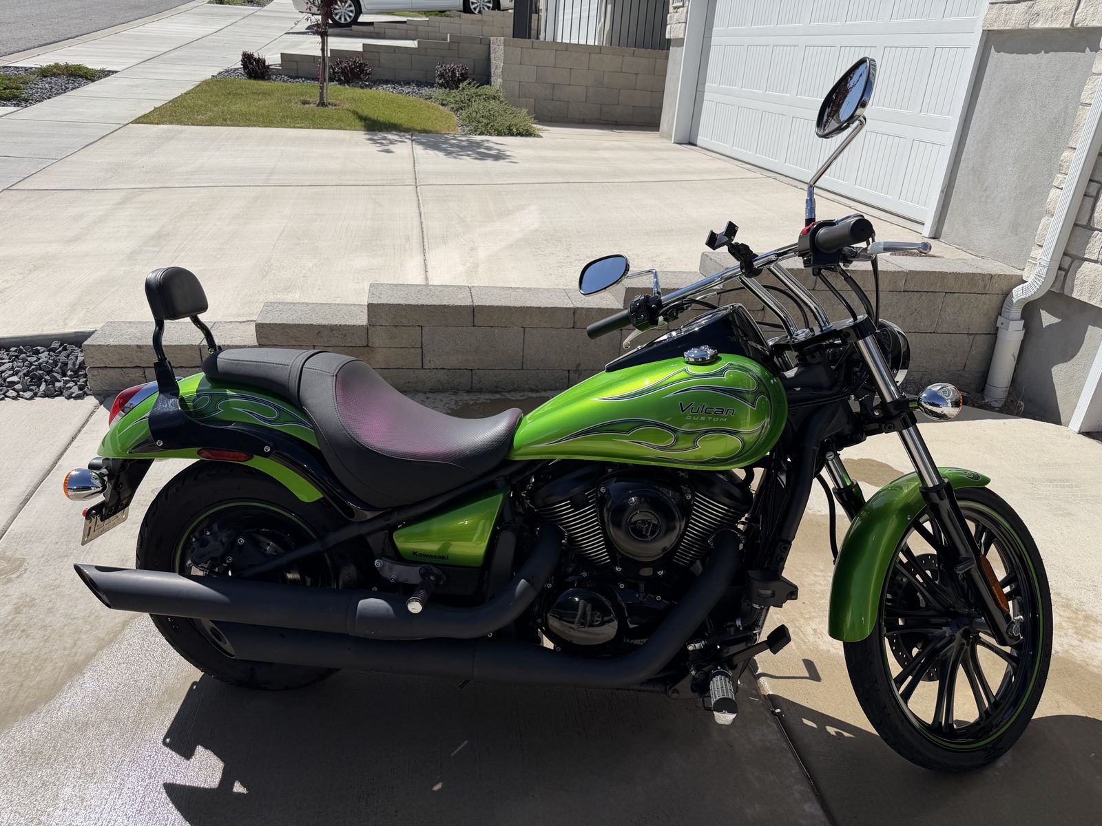 Kawasaki Vulcan Motorcycle - Green Cruiser with Flame Decals