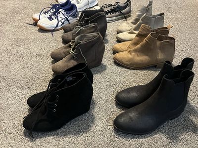 9 pairs of shoes size 8 and 8 1/2