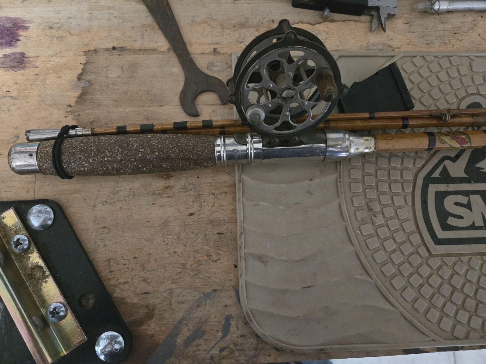 Vintage Horrocks - Ibbotson 3 piece Split Bamboo fly rod and reel