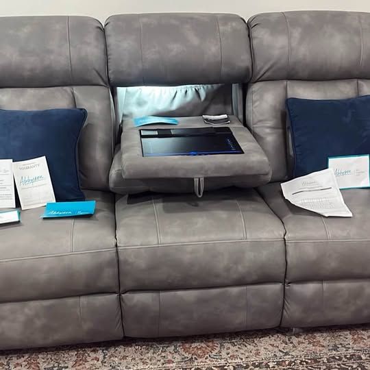 ️ Abbyson wyola 3 piece living room set LOVE SEAT- RECLINER- 3 SEATER ITABLE SOFA ️