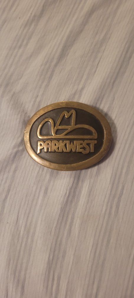 Old Parkwest ski resort. Vintage Park West Brass Belt Buckle Cowboy Hat Western Style Gold Tone.