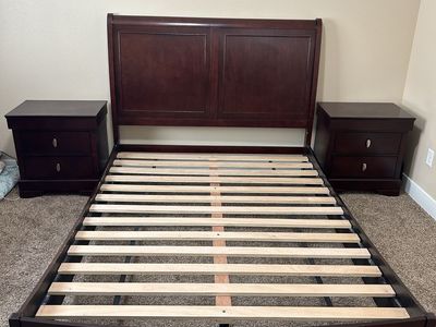 Queen Bedroom Set