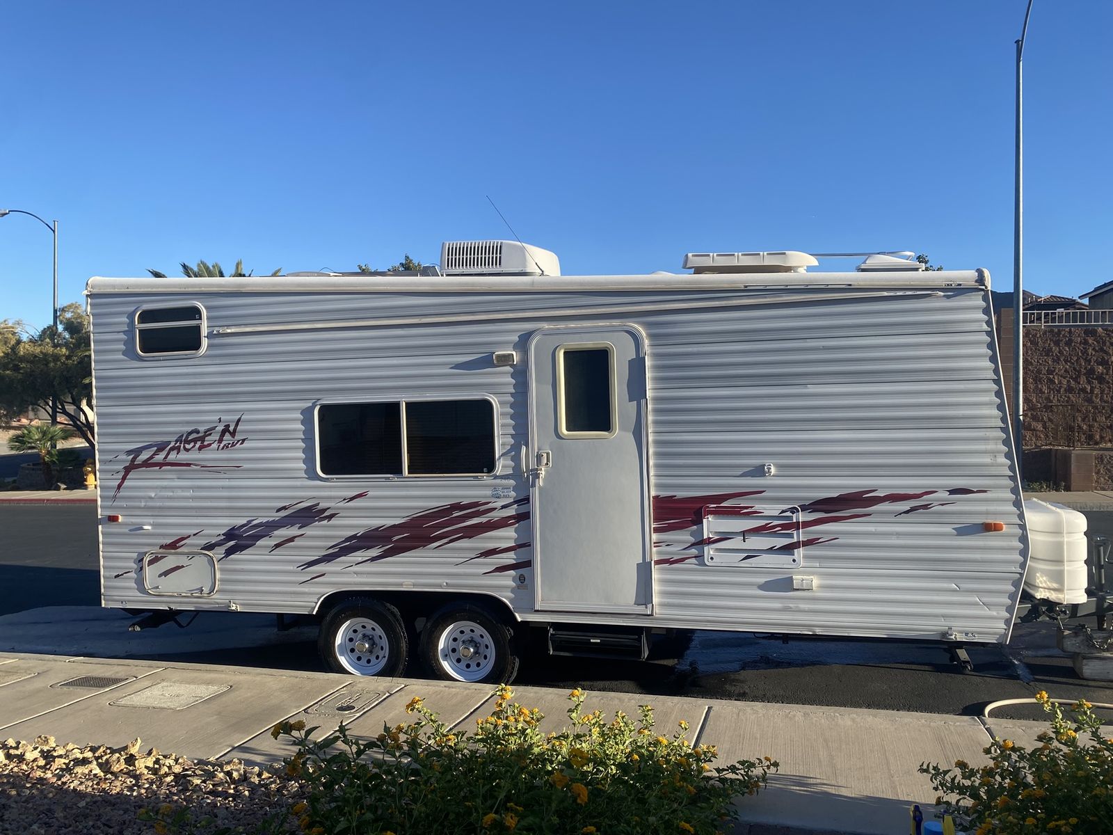 2002 Ragen 24ft toy hauler.