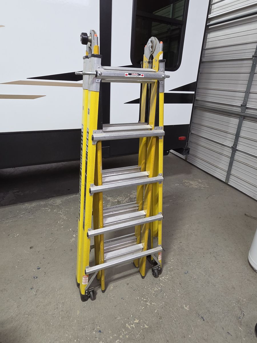 Little giant fiberglass ladder