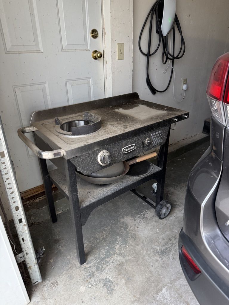 Cuisinart Outdoor Flat Top Griddle with Wok Burner - Used, Great for Patios & Backyards