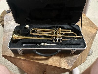 Etude Brass Trumpet with Hard Shell Case and Mouthpiece
