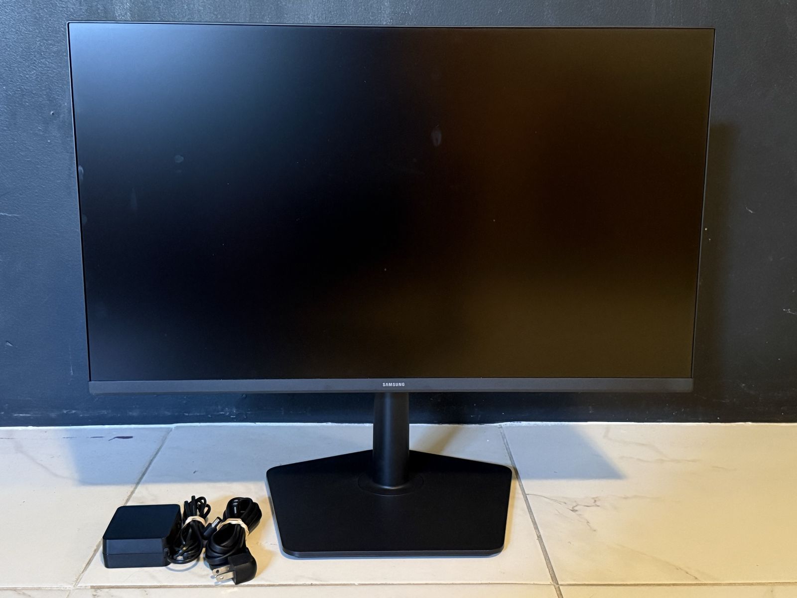Samsung Odyssey G4 27” Gaming Monitor – 300Hz IPS 1ms FHD