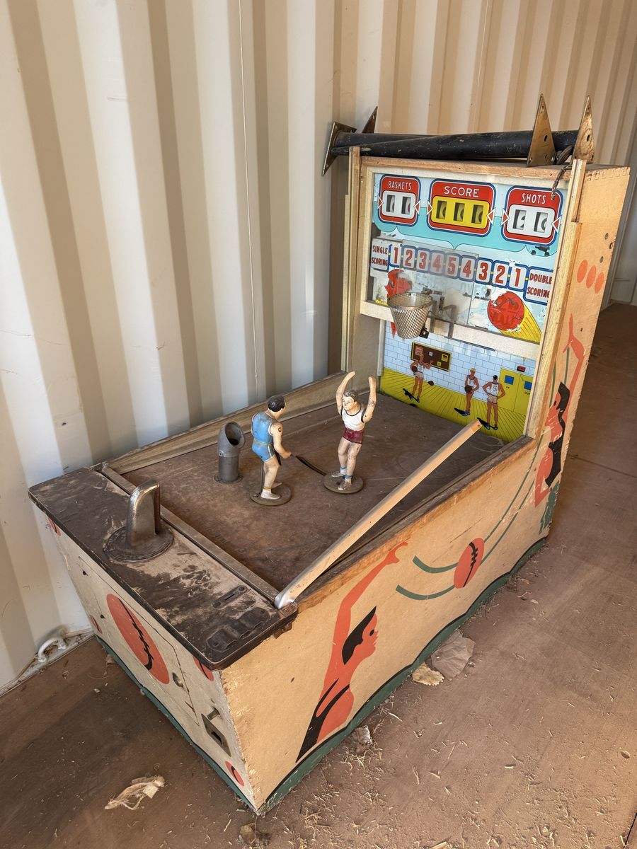 Chicago Coin's Pro Basketball Vintage Arcade Game