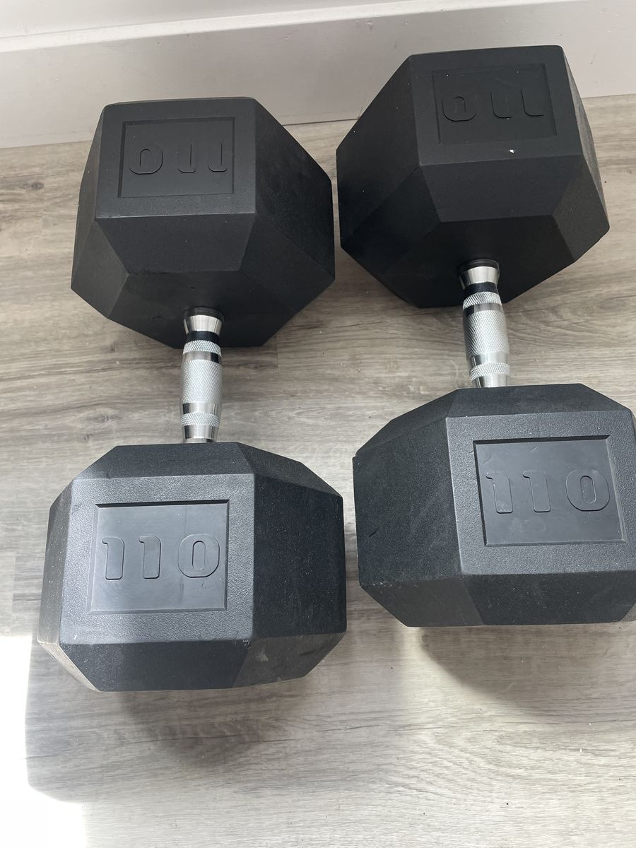 110 lb rubber hex dumbbell set